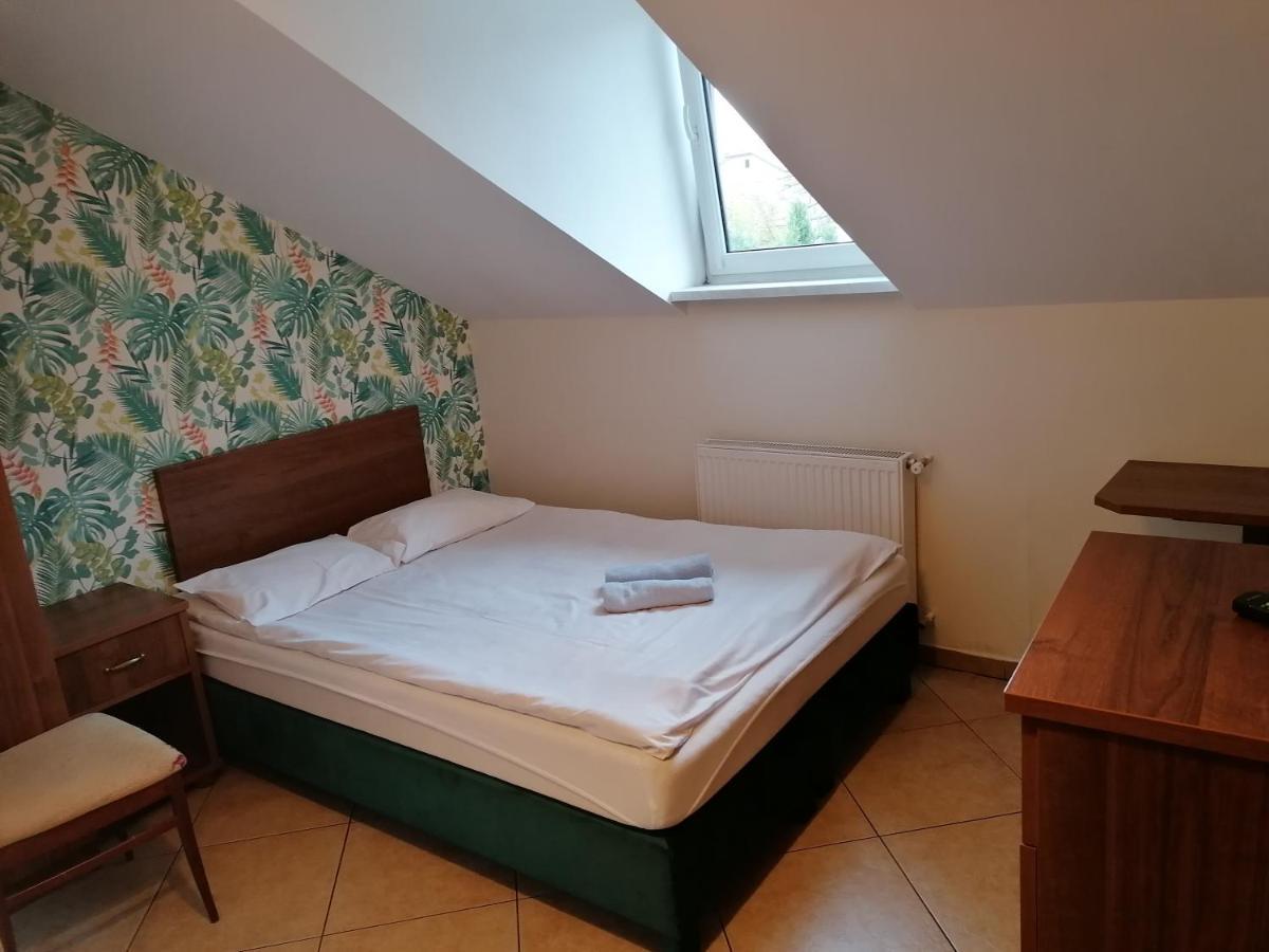 Pensjonat Telimena Hotel Zwierzyniec Eksteriør billede