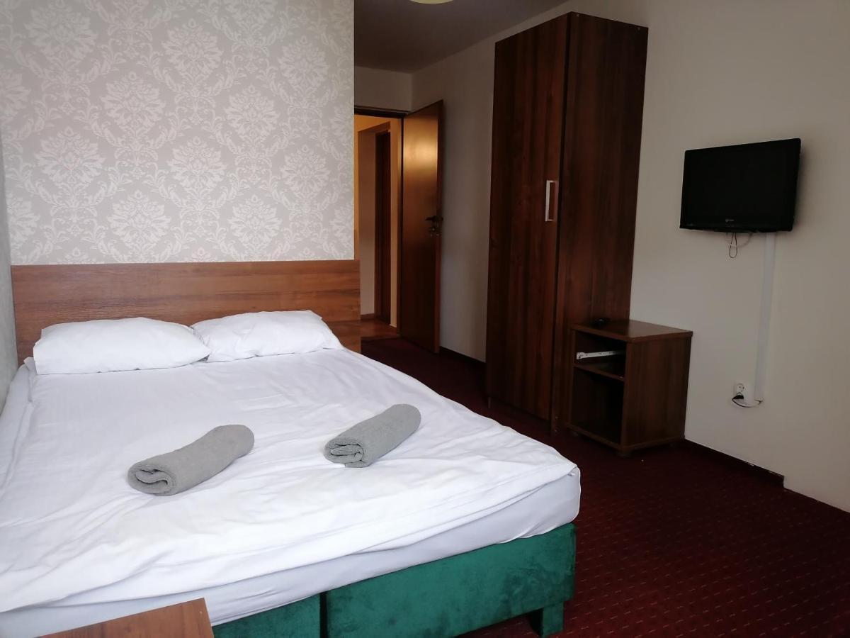 Pensjonat Telimena Hotel Zwierzyniec Eksteriør billede